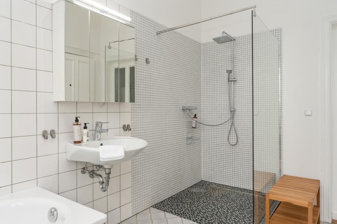 Jugendstil-Traumwohnung direkt am Weserstadion Apartment *